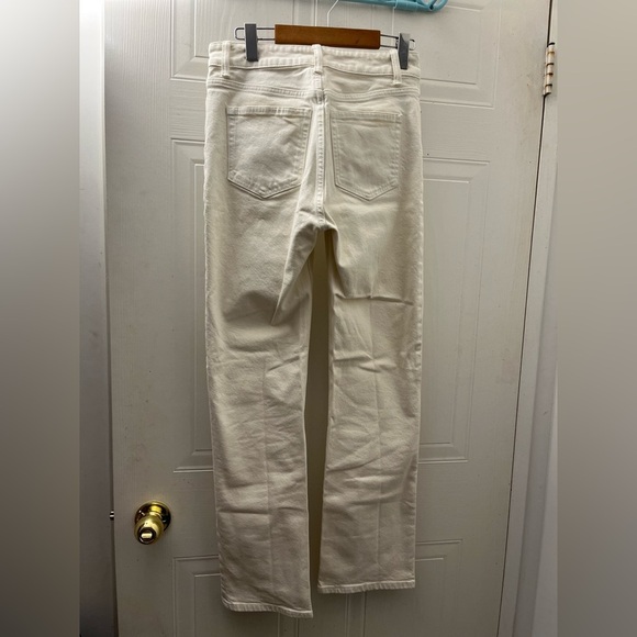 H&M High-Waist Straight-Leg Jeans - Picture 3 of 7